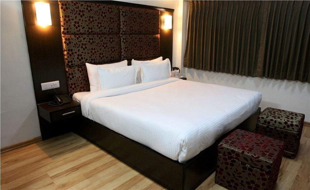 Hotel Pacific Srīnagar Екстериор снимка