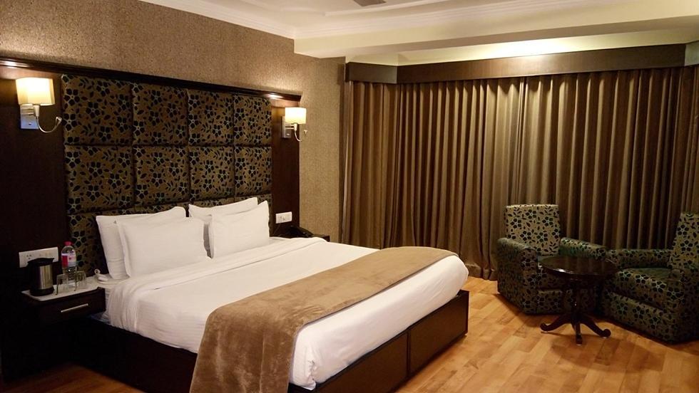Hotel Pacific Srīnagar Екстериор снимка